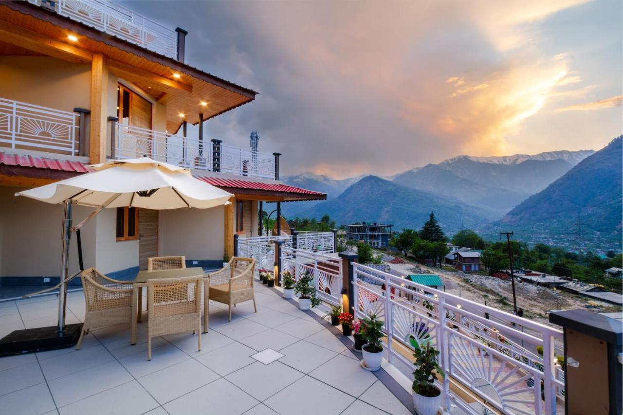 Anand Vardhan Resorts Манали Экстерьер фото