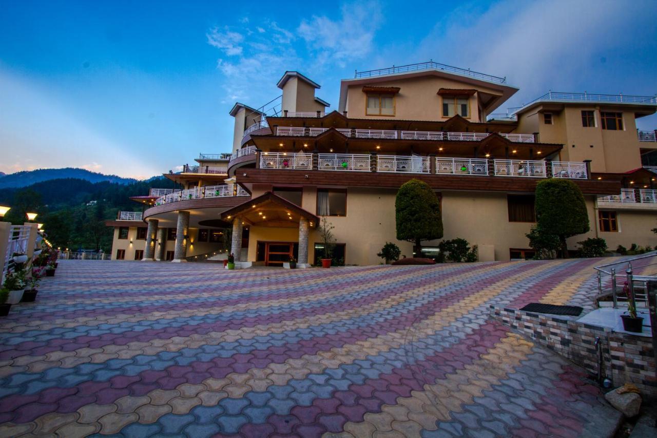 Anand Vardhan Resorts Манали Экстерьер фото