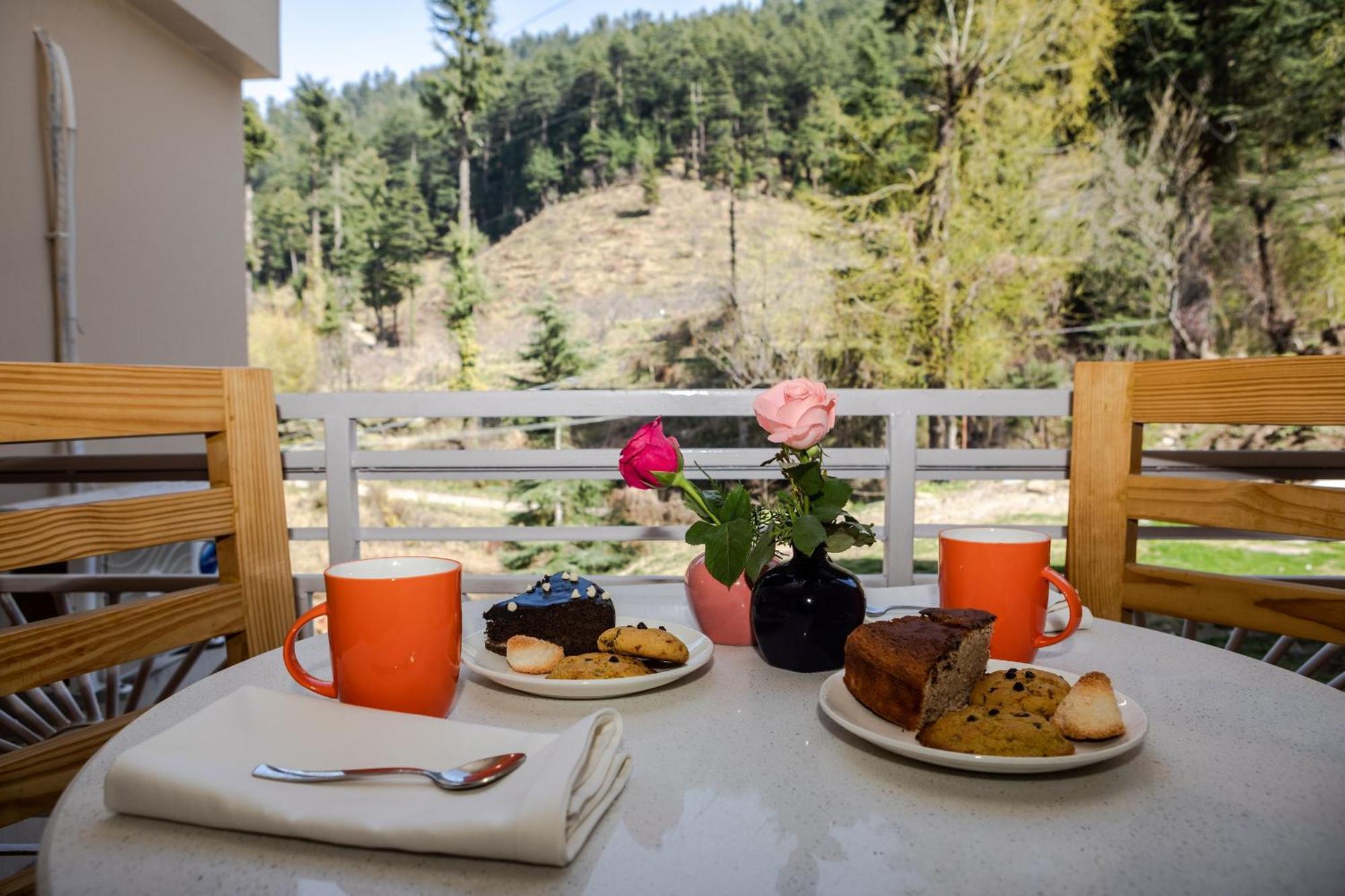 Anand Vardhan Resorts Манали Номер фото