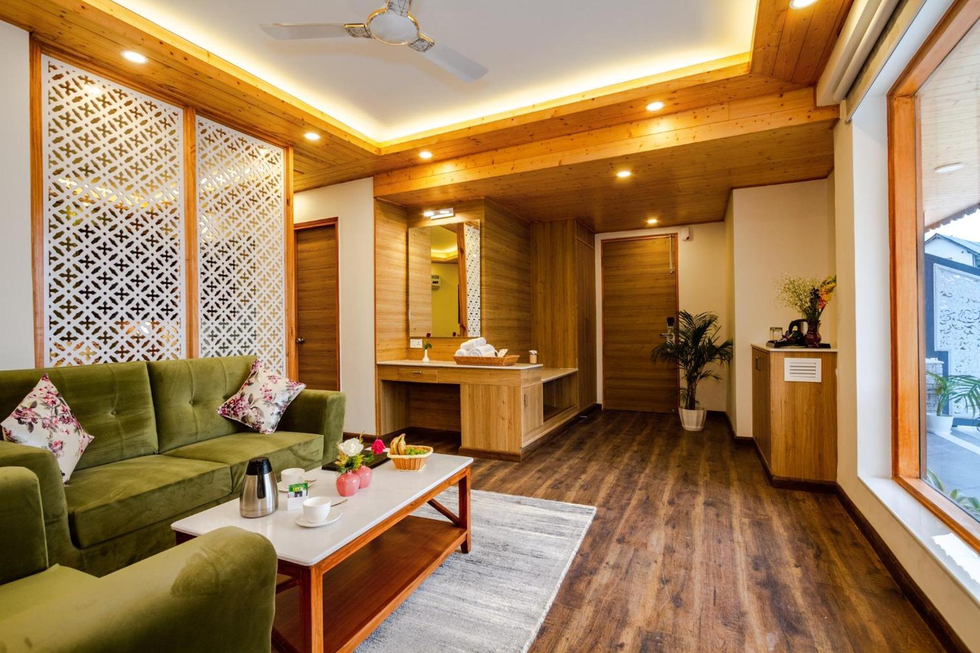 Anand Vardhan Resorts Манали Номер фото